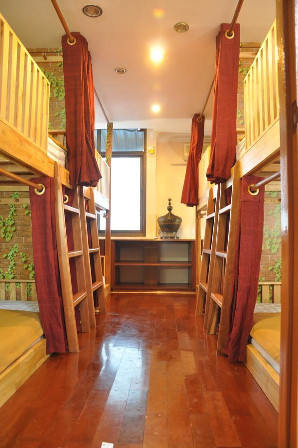 Asian Bliss Myanmar Hostel Yangon Exteriör bild